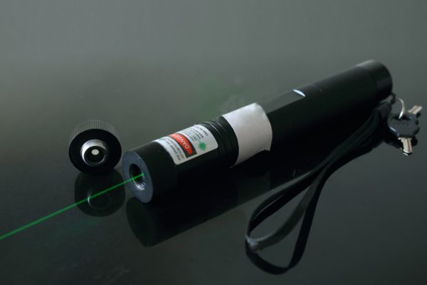 Powerful 200mw green laser pointer flashlight