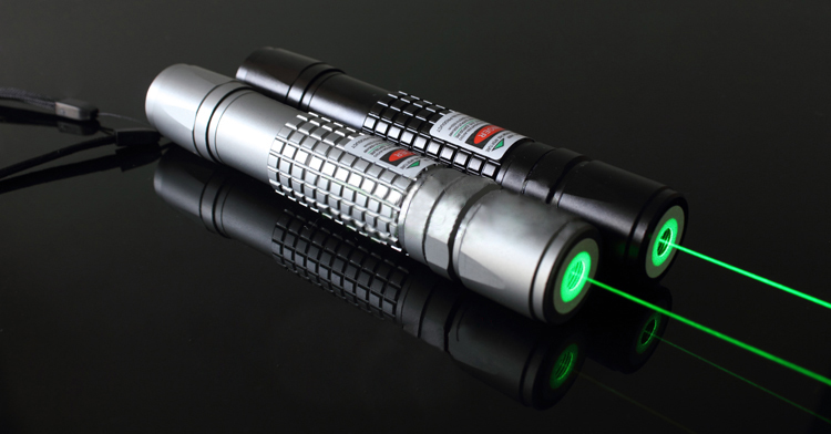 burn match 100mw green laser 